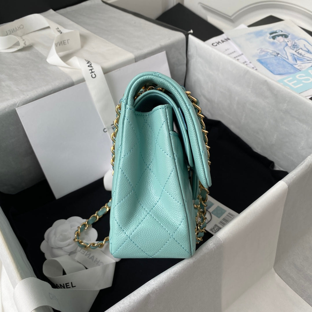 MEDIUM CLASSIC FLAP BAG 23CM BLUE SKY CAVIAR GOLD HARDWARE