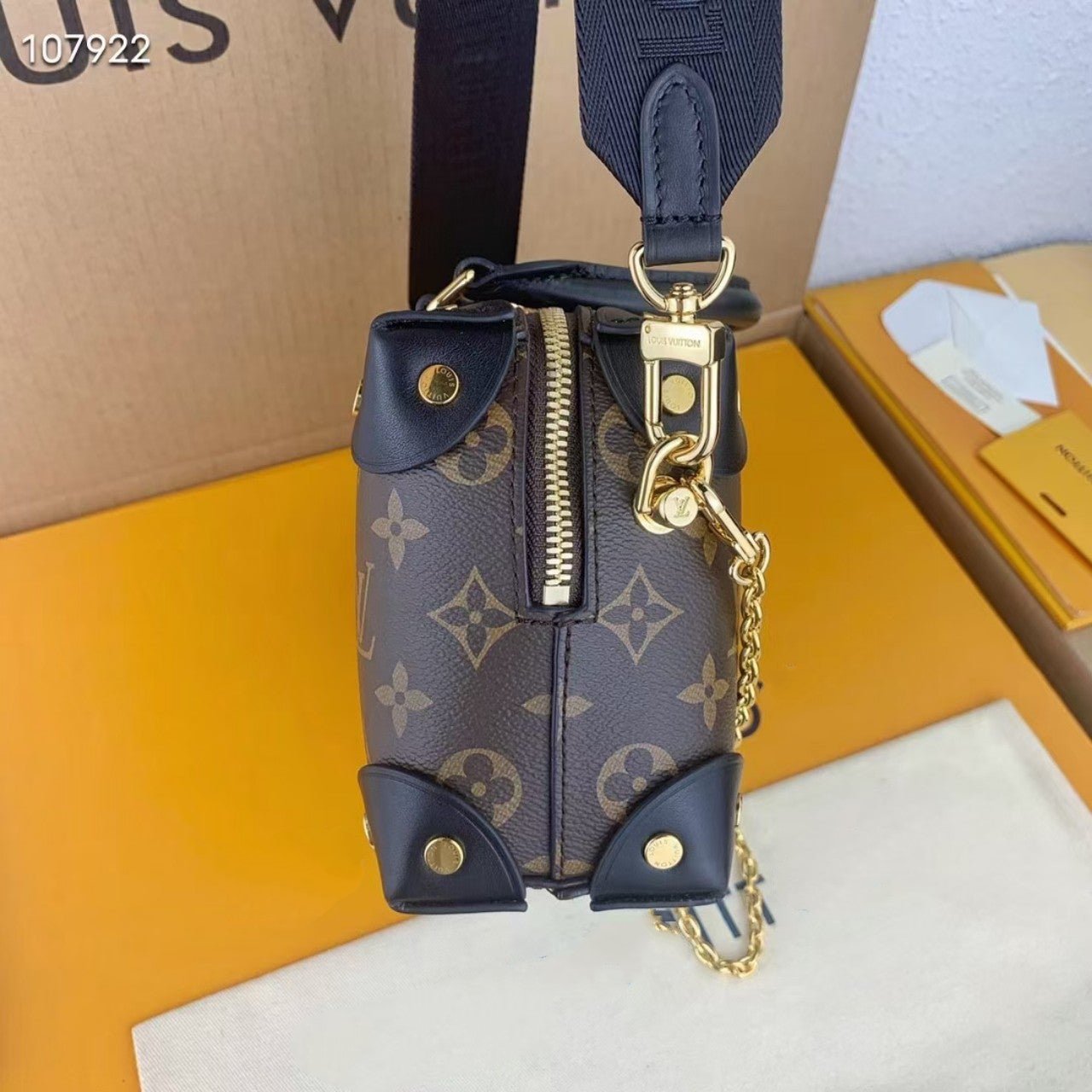 TOILE MONOGRAMME LV PETITE MALLE SOUPLE NOIR