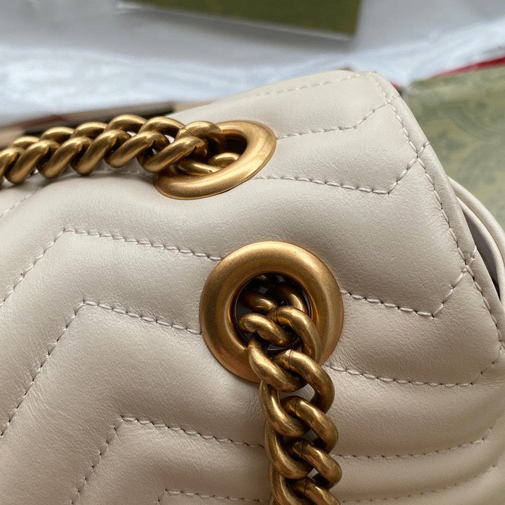 GG MARMONT 26CM CUIR DE VEAU BLANC QUINCAILLERIE DORÉ